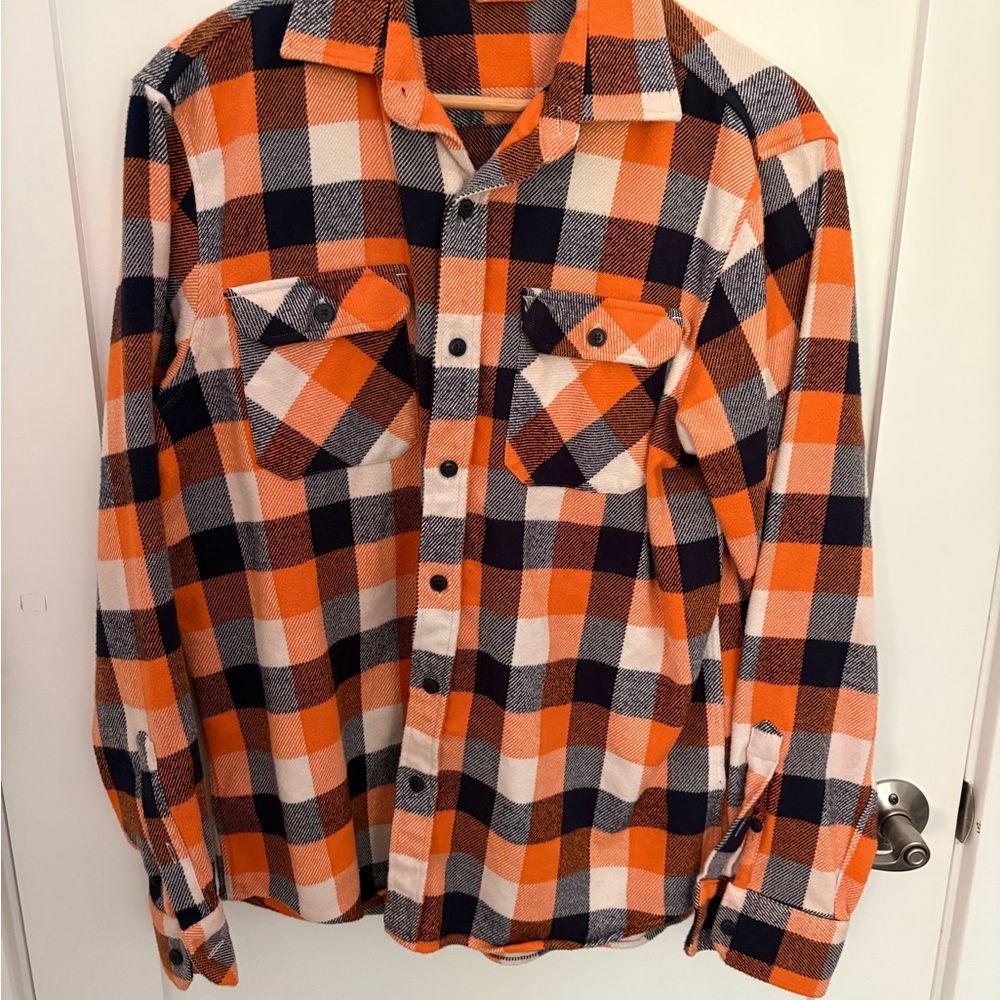 Musk Ox Men’s Large Orange and Black Plaid Flannel Shirt
